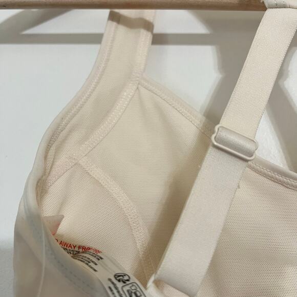 NWT Free People Movement Find Your Way Sports Bra in Eggnog - Picture 7 of 7